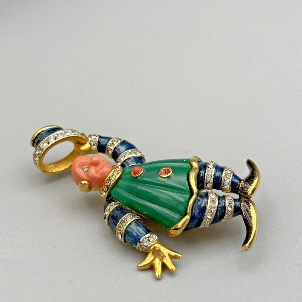 Vintage Hattie Carnegie Brooch Pin Clown Coral Jade Enamel READ